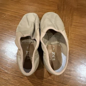 Zapatos de jazz Bloch para mujer talla 7 cuero tostado suela dividida, sin cordones, caramelo, usados en excelente estado - Imagen 1 de 6