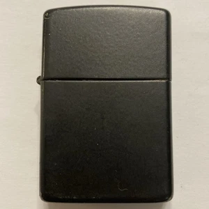 1996 ZIPPO LIGHTER NIAGARA FALLS CANADA BLACK COATED CASE PLAIN - Picture 1 of 5
