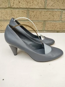 Calvin Klein Bara Damenschuhe mit geschlossenen Zehenabsätzen - Größe 39 - Bild 1 von 4