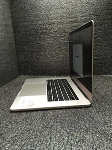 Apple MacBook Pro 15 Core I7-8850H 2.60GHz 16GB RAM 512GB SSD MR942LL/A A1990 - Picture 1 of 10