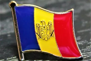 MOLDOVA Moldovan Metal Flag Lapel Pin Badge *NEW*MIX & MATCH BUY 3 GET 2 FREE! - Foto 1 di 3