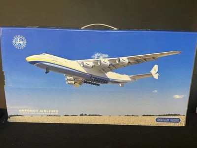 Antonov Airlines AN-225 Mriya 1:200 with display mat - Image 1 of 4