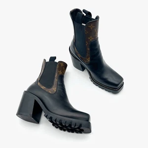 LOUIS VUITTON Limitless Chelsea Boot Gr. 37 US 7 Schwarz Kalbsleder Monogram Absatz - Bild 1 von 12