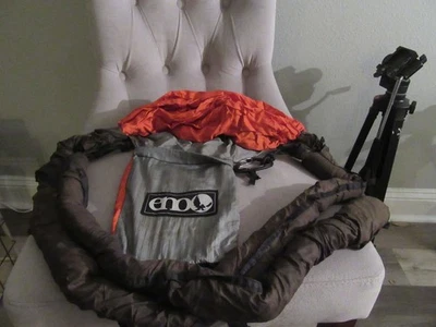 Hamaca tipo nido individual o doble (no seguro) Eno Foto 1 de 4