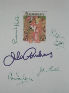 Guión musical firmado de Camelot Broadway de Julie Andrews Robert Goulet Burton reimpreso - Imagen 1 de 1