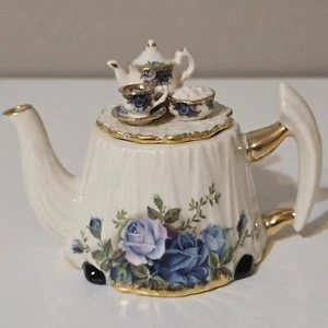 Vintage Miniature Royal Albert Moonlight Rose Tea Pot - Picture 1 of 8