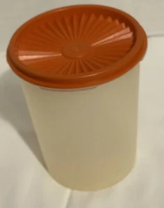 "Bote grande Tupperware vintage de 6,25"" de alto transparente con tapa naranja 811-14" - Imagen 1 de 4