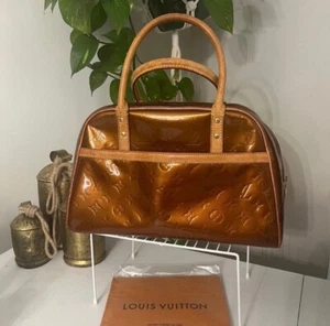 Louis Vuitton LV Hand Bag Tompkins Spuare Brown Vernis Gold Bronze With COA - Picture 1 of 16