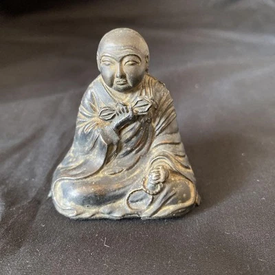 Antigua estatua japonesa KUKAI Monje Buda pequeña de bronce 2,3 en adorno budista Foto 1 de 4