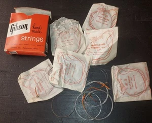 1960's Gibson Guitar String Box with Original Inserts - Picture 1 of 5