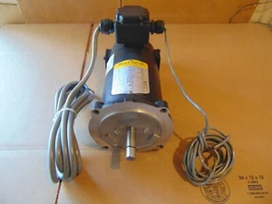 NUEVO Motor eléctrico Baldor #PM3320P 1/4HP, 90v, 1750 RPM - Imagen 1 de 3