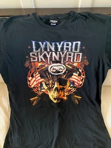 Lynyrd Skynyrd - Black Winterland Size Adult XL T-shirt skull and cyclinders - Picture 1 of 1