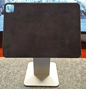 MagFlott V2.0 Magnetic Rotating Stand for iPad 11" Pro M1/2/Air w/6’ USB C Cable - Photo 1/6