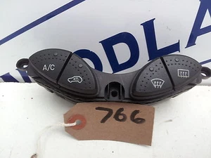 FORD FOCUS KLIMASCHALTER 1.8 DIESEL GHIA 5 TÜRER HECKKLAPPE X REG - Bild 1 von 1