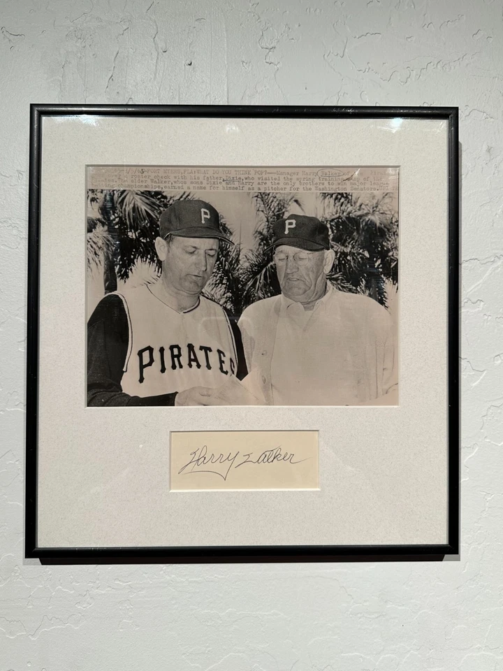 HARRY WALKER BASEBALL COLLECTABLE CUT SIGNATURE Pittsburgh Pirates Framed - Image 1 of 3