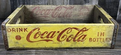 Caja de botellas de madera amarilla vintage Coca Cola Soda Pop Foto 1 de 4