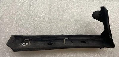 2007-2014 Cadillac Escalade Front Bumper Bracket Driver Side 25948814 OEM - Image 1 of 4