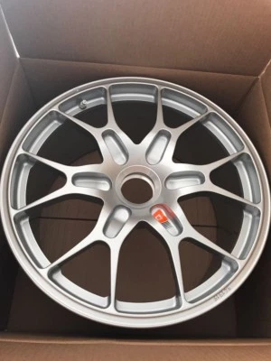Genuine Ferrari 488 Challenge + EVO Wheels Wheels Kit of 4x Rims Cerchi NEW - Image 1 of 2