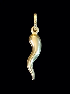 Colgante de oro amarillo de 14k Cornicello cuerno italiano de oro de 14k de 1,12" de largo - Imagen 1 de 7