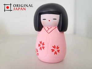 Japanese Kokeshi Doll pink 7cm made Japan Original hand paint originale giappone - Foto 1 di 7