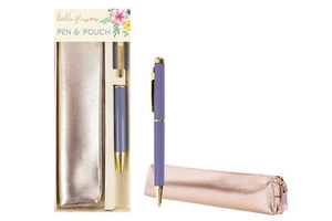 JUEGO DE REGALO PLUMA Y BOLSA EFECTO CUERO SALUDO FLOR DORADA CIERRE PÚRPURA NUEVO REINO UNIDO - Imagen 1 de 1