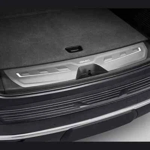 OEM 2021-2024 GMC Yukon / Yukon XL Illuminated Cargo Sill Plate 84696717 Black - Picture 1 of 3