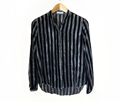 Nuevo con etiquetas Equipamiento Terciopelo Negro Y Metálico Rayas Abotonadas Top Foto 1 de 4