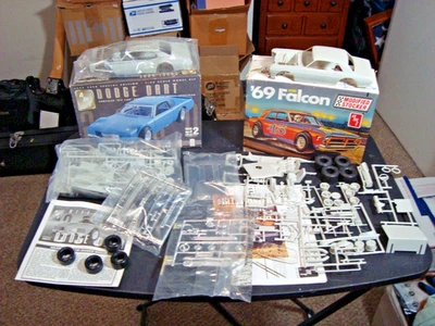 KIT DE DARDOS VINTAGE AMT/ERTL 1969 FORD FALCON & DODGE CARRO MODIFICADO STOCK CARS - Imagem 1 de 4