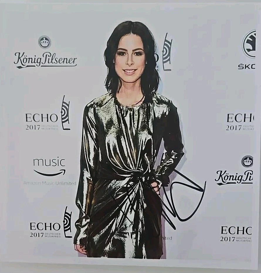 LENA MEYER LANDRUT XL Autogramm Signiert Autograph Signed Original 15x15cm - Bild 1 von 1