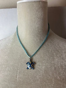 Blue & Cream SEA TURTLE Woman Necklace Fashion Jewelry - Picture 1 of 3
