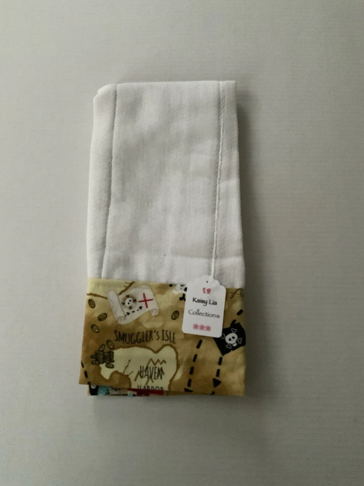 Paño de eructo de piratas Foto 1 de 1