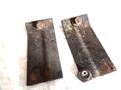 Soportes de correa para tanque de combustible - Chevrolet El Camino 1973-1977 Foto 1 de 2