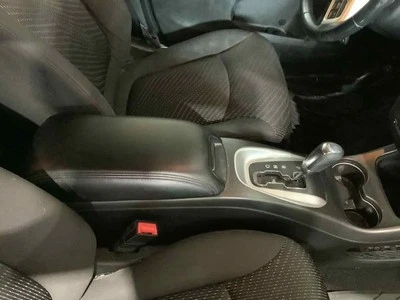 Used Front Right Door Interior Trim Panel fits: 2017 Dodge Journey  Grade A Foto 1 de 4