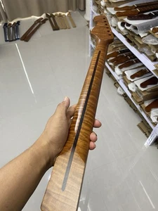 Manico chitarra 3A 12in Raggio palissandro acciaio inox 22frets fiamma tostata acero - Foto 1 di 7