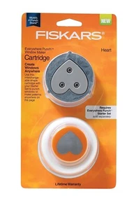 Fiskars 158470-1001 Everywhere Punch - Window Maker (Heart) - Picture 1 of 4
