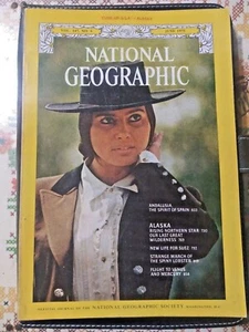 VINTAGE NATIONAL GEOGRAPHIC MAGAZINE JUNE 1975 - Picture 1 of 1