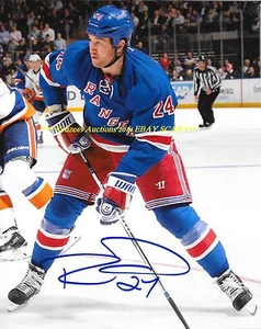 RYAN MALONE In ACTION Signed AUTO 8x10 Photo NEW YORK RANGERS Star WOW - Picture 1 of 1