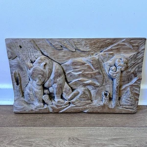 Vintage Wooden Hand Carved Bear & Cubs Wall Plaque Art- 19" x 11.5" - Bas Relief - Bild 1 von 8