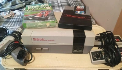 Nintendo NES Gray Video Game Console Working W/ Games ETC - Image 1 of 4