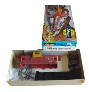 HO Athearn 5386 DT&I 145 Wide Vision Caboose Detroit Toledo & Ironton Weathered - Picture 1 of 15