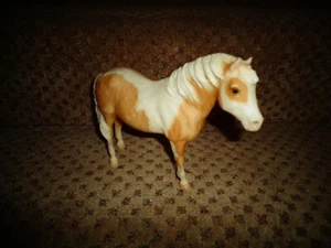 VINTAGE BREYER TRADITIONAL MISTY OF CHINCOTEAGUE PALOMINO TOBIANO PONY HORSE - Picture 1 of 7