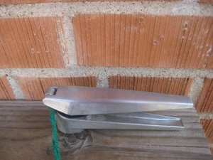 1990s Vintage 6" Length * SUSI - ZYLISS * Full Aluminum Garlic Press SWITZERLAND - Picture 1 of 10