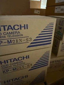 Hitachi KP-M2RN-S3 Near Infrared B/W CCD Camera - Picture 1 of 2