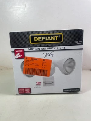 DEFIANT 703 499 WHITE 180 Degree Motion Sensor Outdoor Security Light - Image 1 of 4