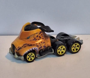 Hot Wheels Rig Dog Color Shifters Creatures - Picture 1 of 4