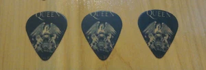 Ein seltenes & sammelbares Set mit 3 x QUEEN - GREATEST HITS - Gitarrenplektren, Gitarrenplektren! - Bild 1 von 1