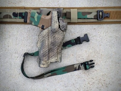 CORREA PARA PIERNA DE PASTOR - Banda táctica para funda para muslo - Hebilla y elástica USA RAPTOR Foto 1 de 4