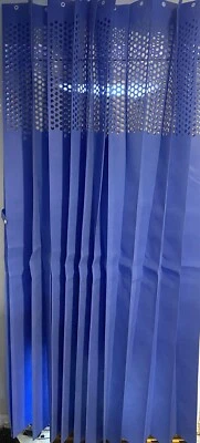 Cortina de privacidade HOSPITAL CLINIC antibacteriana 147” X 86” malha azul verão - Imagem 1 de 4