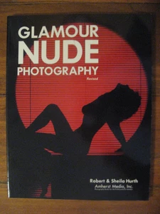 Know a Camera Buff? 1999 Glamour Nude Photography•Robert & Sheila Hurth - Picture 1 of 1