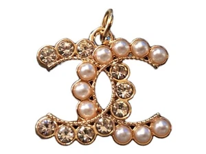 CC Pearl And Rhinestone Pendant Zipper Pull 24MM - Picture 1 of 1